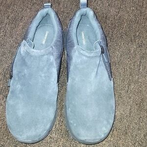 Woman's Lands End Gray Suede Shoes Size 8 D